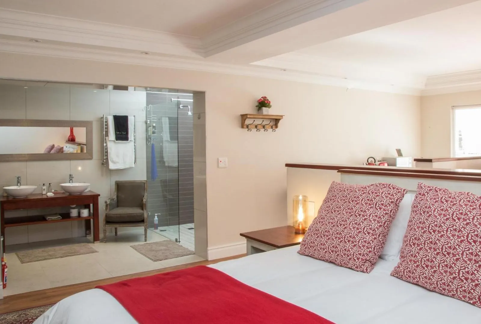 Tokai Forest Guest House