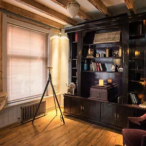 Private And Chique Salon De Franz - With Large Terrace Bed & Breakfast Amsterdam