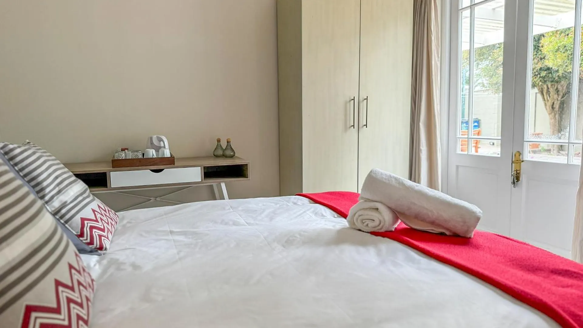 Tokai Forest Guest House 0*,